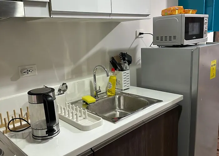 Affordable Ayala Makati 1br Apartment *